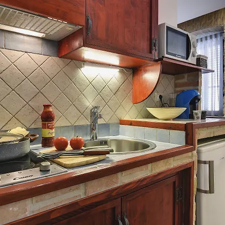 Mimoza Old Town Apartament *