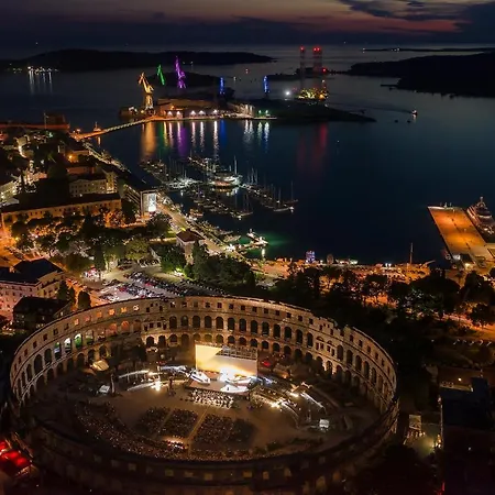 Mimoza Old Town Pula