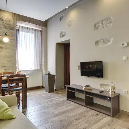 Apartment Mimoza B&B Old Town Apartments