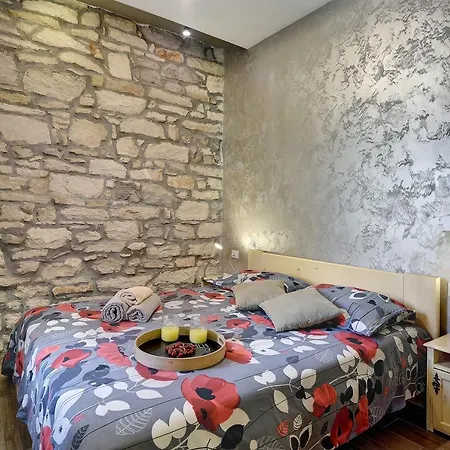 Mimoza B&B Old Town Apartments Pula