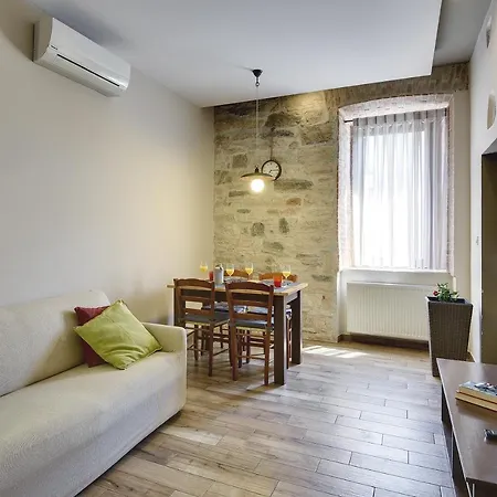 Mimoza Old Town Apartment *