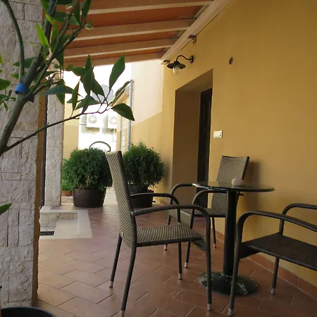 Mimoza B&B Old Town Apartments * Pula
