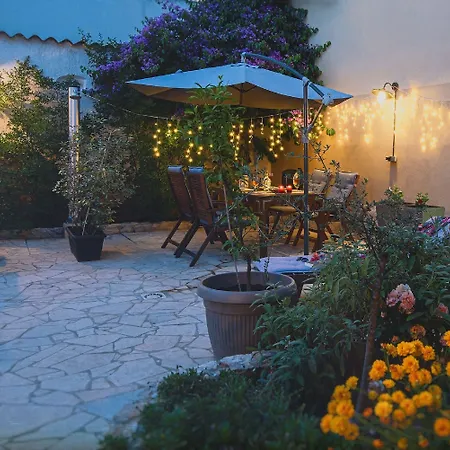 Apartment Mimoza B&B Old Town Apartments Pula