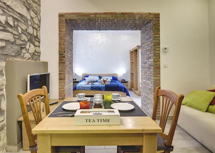 Mimoza Old Town Póla