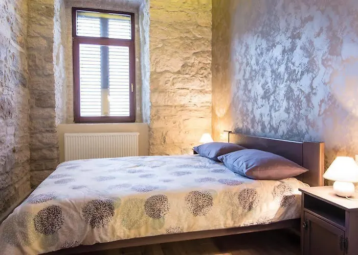 Mimoza Old Town * Póla