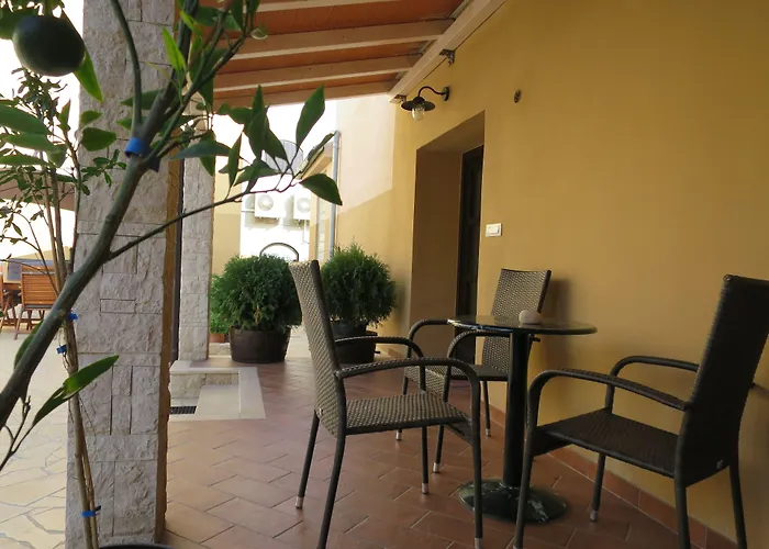 Mimoza Old Town * Pula