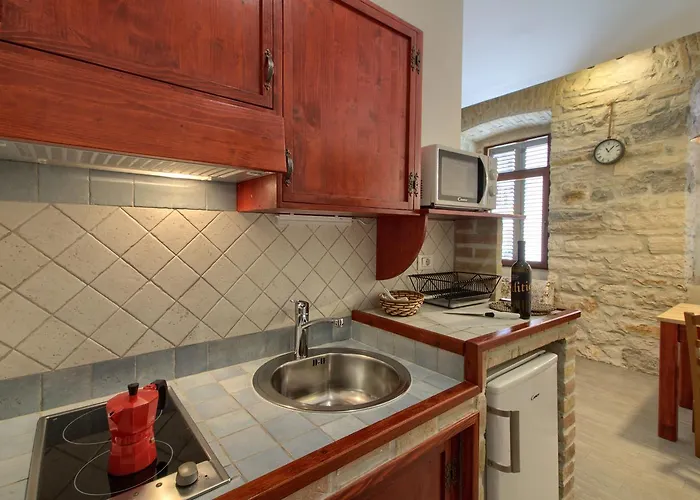 Mimoza Old Town * Pula