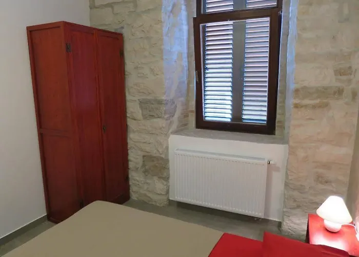 Mimoza Old Town Appartement